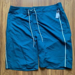 💚NWT Men’s boardshorts💚